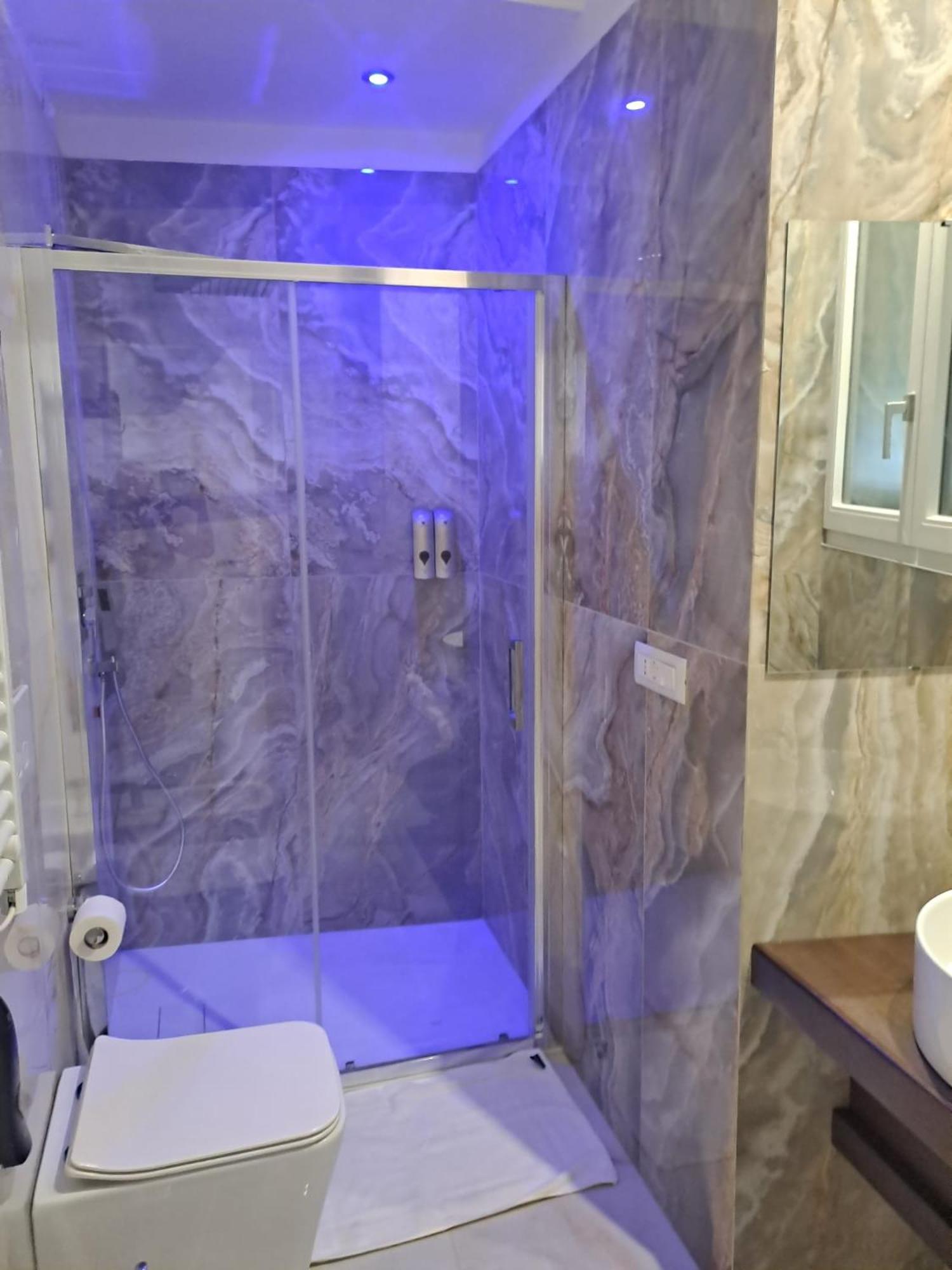 Hotel Le Stanze Di Venere à Naples Extérieur photo