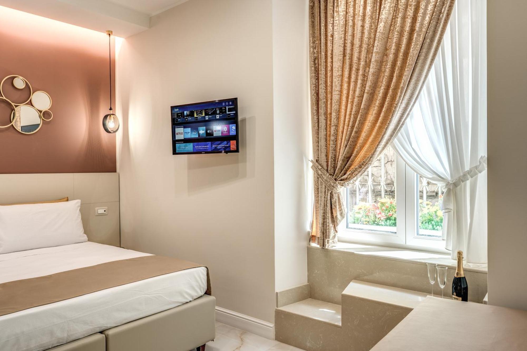 Hotel Le Stanze Di Venere à Naples Extérieur photo