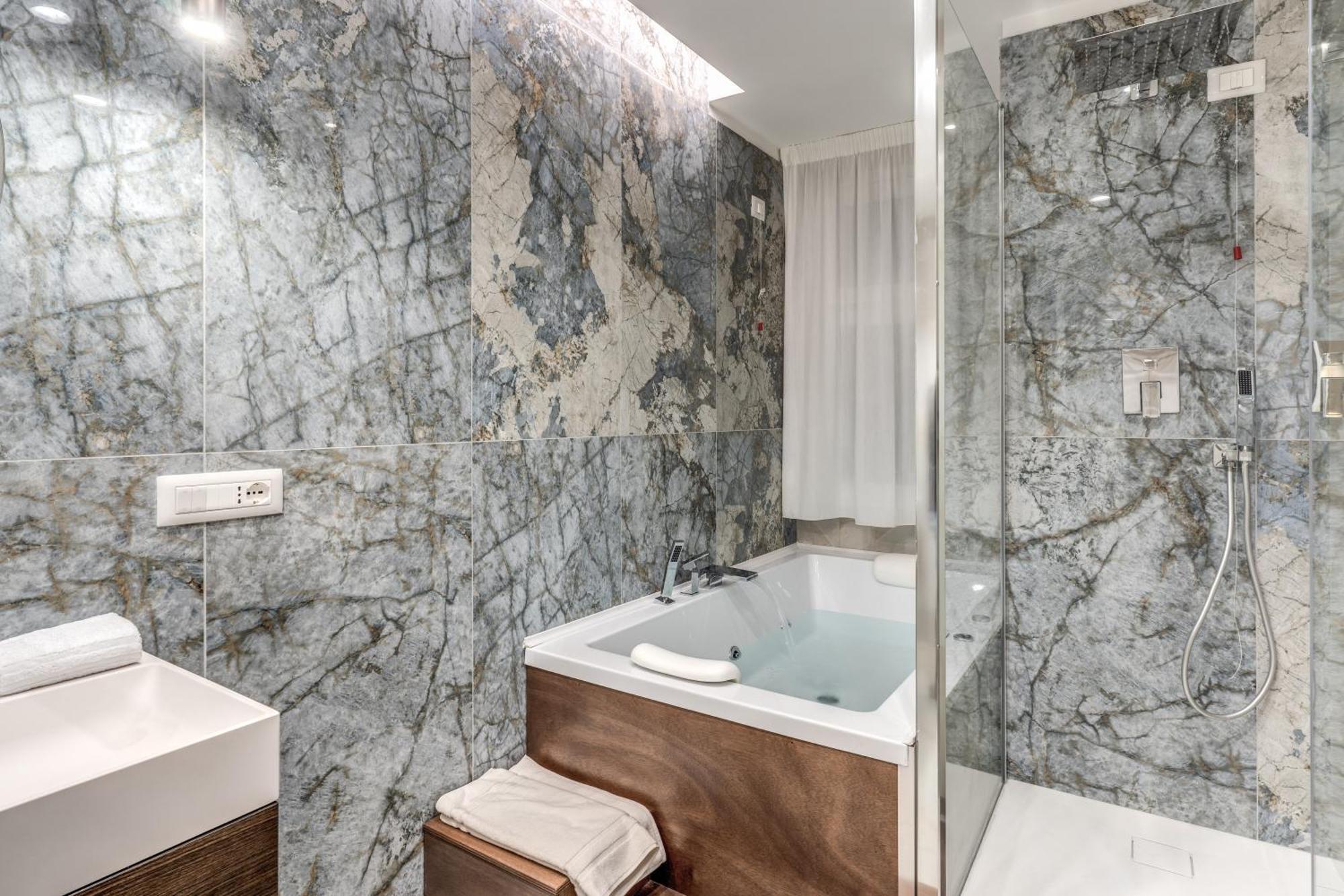 Hotel Le Stanze Di Venere à Naples Extérieur photo